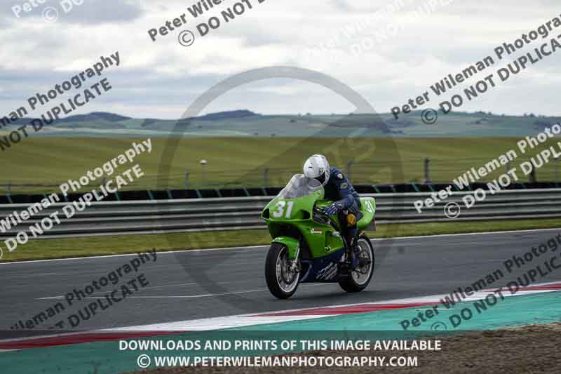 cadwell no limits trackday;cadwell park;cadwell park photographs;cadwell trackday photographs;enduro digital images;event digital images;eventdigitalimages;navarra;no limits trackdays;peter wileman photography;racing digital images;trackday digital images;trackday photos